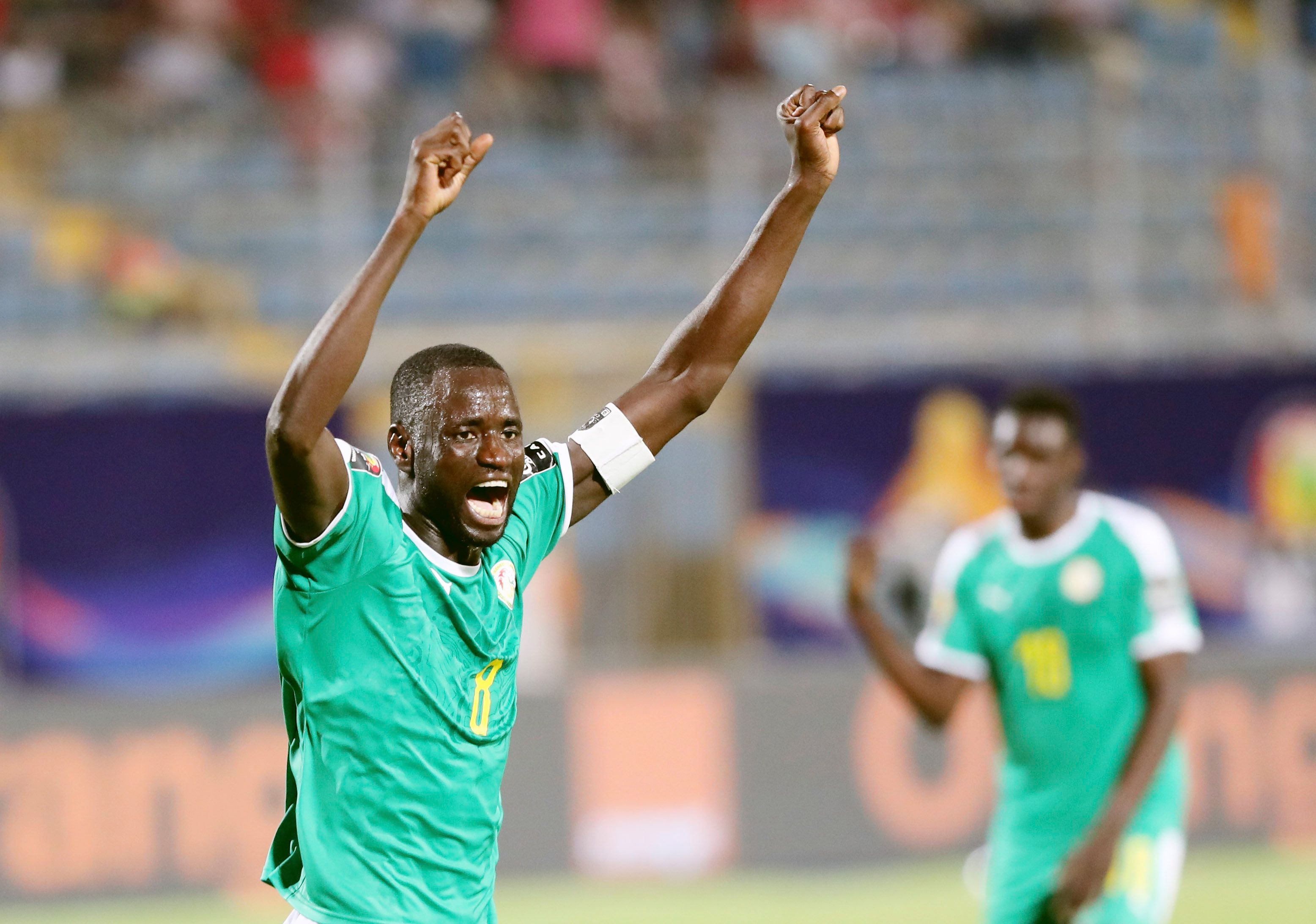 随着奥萨苏纳2-0,西甲最新积分榜出炉：多支老牌劲旅沉沦令人唏嘘（奥萨苏纳2-0告捷，西甲最新积分榜出炉：多支传统豪门低迷令人唏嘘）