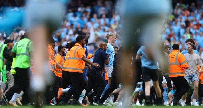 足协杯创历史摘亚背后：河南足球31 年坚守与酒祖杜康护航（河南足球31载坚守，在酒祖杜康护航下创足协杯历史性亚军）