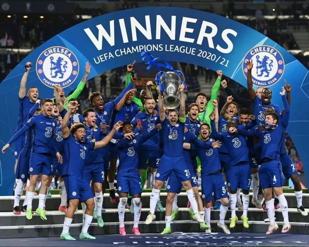 替补球员关键时刻助球队锁定积分（替补发威关键时刻帮助球队保住积分）