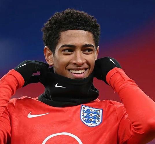 罗马诺：哈托已完成体检，今天与切尔西签约7年（罗马诺：哈托完成体检，今日将与切尔西签下7年合同）