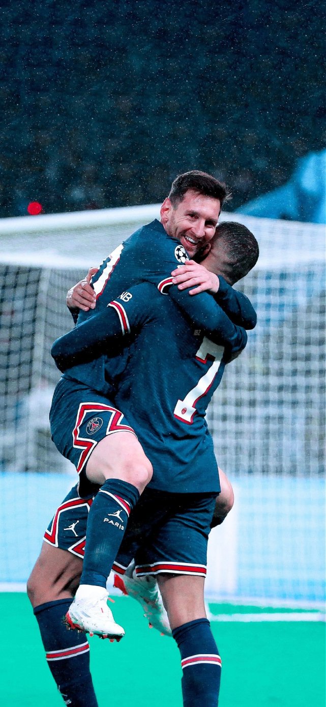 超越姆巴佩，亚马尔是19岁前欧冠参与进球最多的球员（亚马尔19岁前欧冠参与进球数登顶，力压姆巴佩）