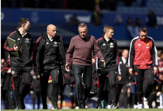 北青：U16国足会在28日进行轮换，通过录像提前分析孟加拉队（北青：U16国足28日将轮换阵容，已通过录像提前研判孟加拉队）