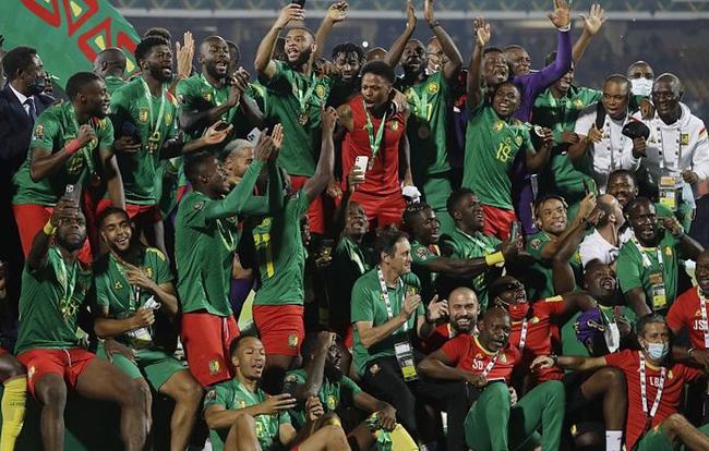 范戴克：大家都希望萨拉赫回来，但也没人知道未来会发生什么（范戴克：都盼萨拉赫回归，但未来如何仍未可知）