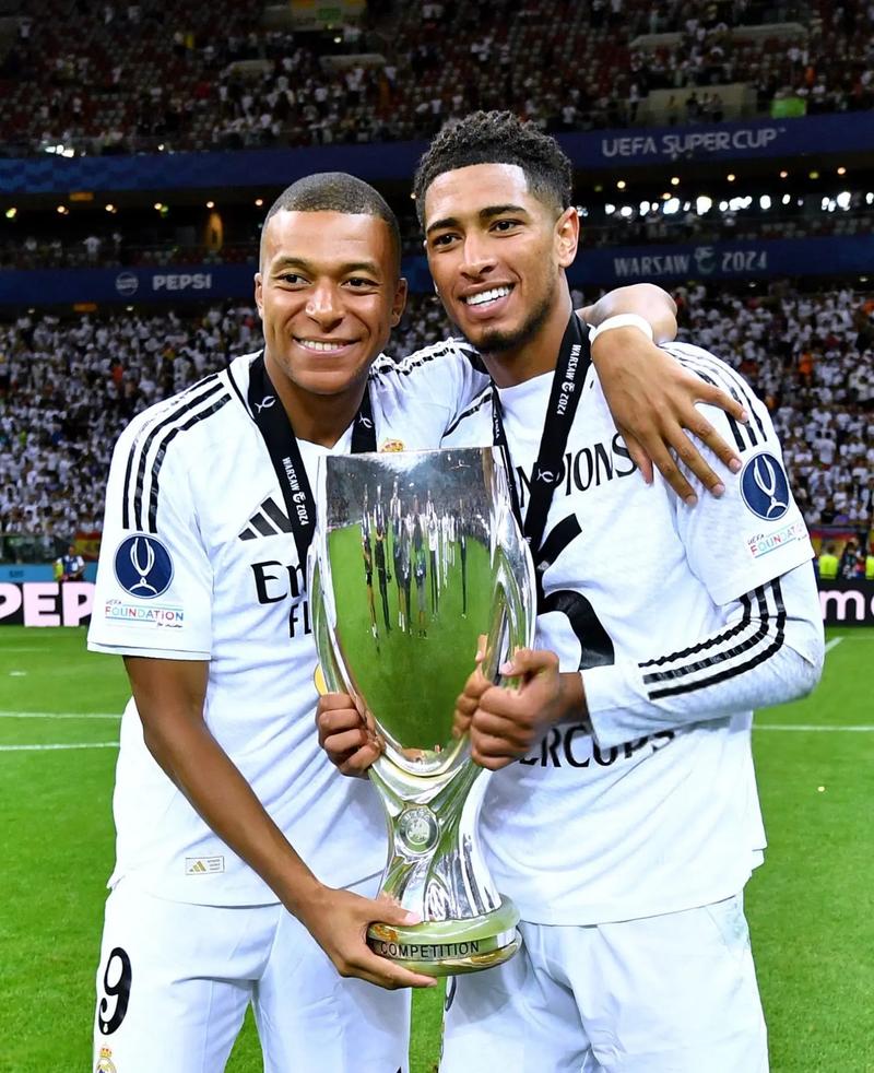 弗鲁米嫩塞主席：俱乐部近期与内马尔及其团队没有任何接触（弗鲁米嫩塞主席否认近期与内马尔及其团队有任何联系）